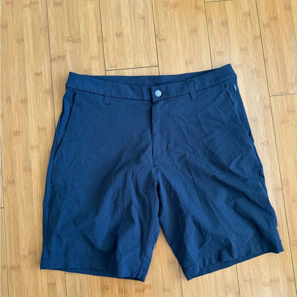 Lululemon men’s shorts size 32